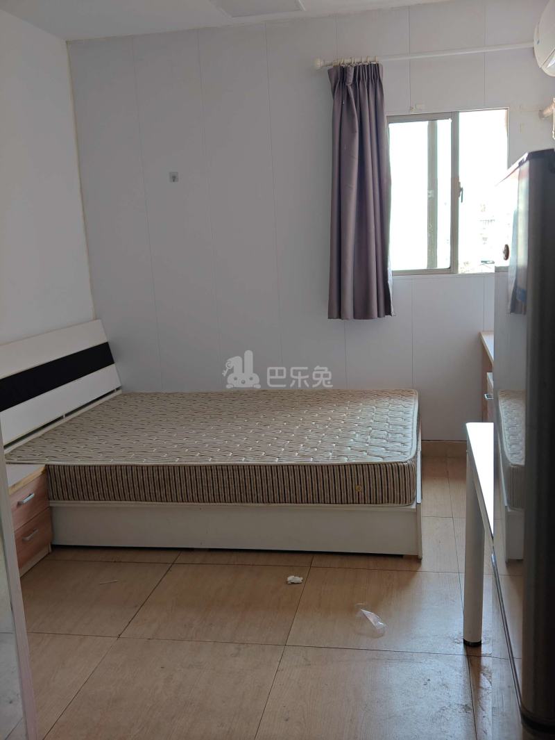 延吉东路130弄小区6385218卧室图1