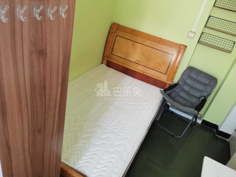 宏华苑小区6399973卧室图3