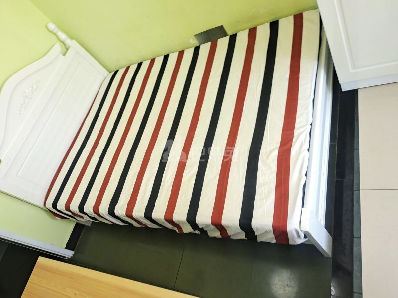 宏华苑小区6399975卧室图4