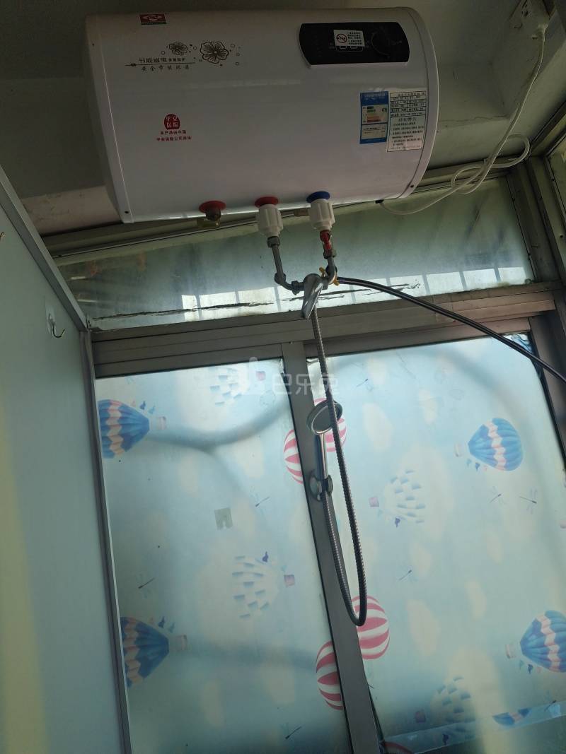 宏华苑小区6399975卫生间图7