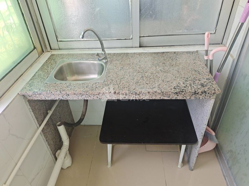 宏华苑小区6399975厨房图5