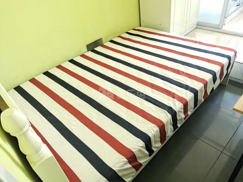 宏华苑小区6399975卧室图2