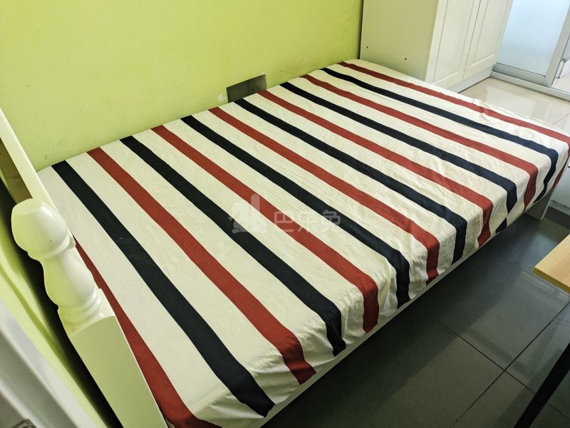 宏华苑小区6399975卧室图3