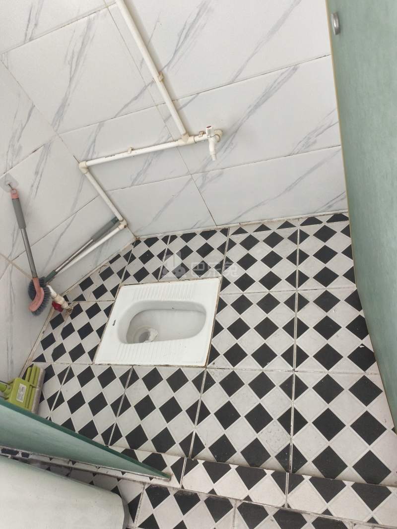 海湾花园6408757卫生间图8