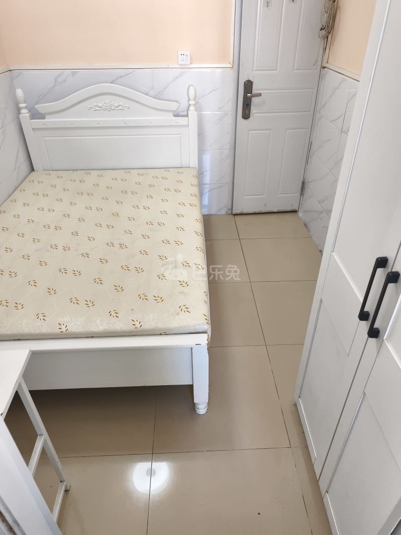 海湾花园6408757卧室图4