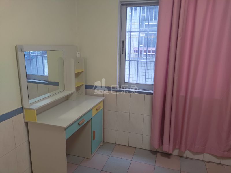 江夏村东中一街14号6410419卧室图5