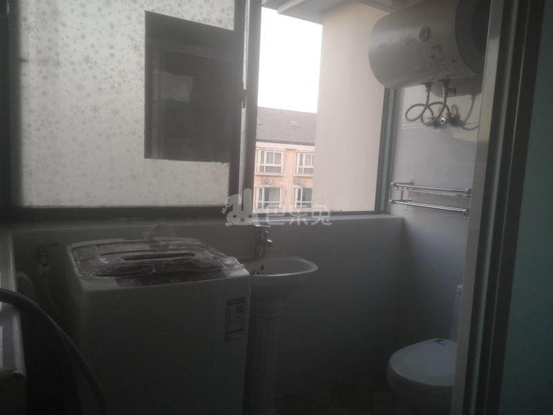 河畔家苑6415069卫生间图13