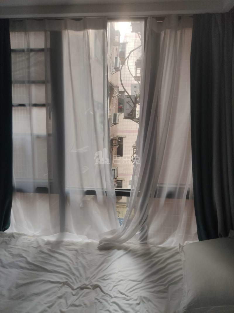 石厦东村215栋6421974卧室窗户图7
