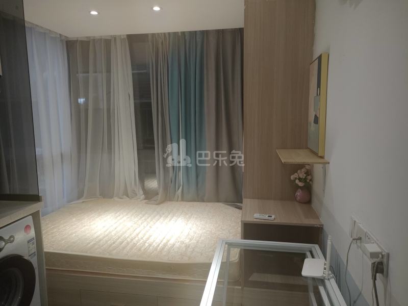 石厦东村215栋6421978卧室图4