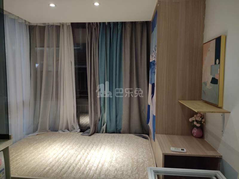 石厦东村215栋6421978卧室图0