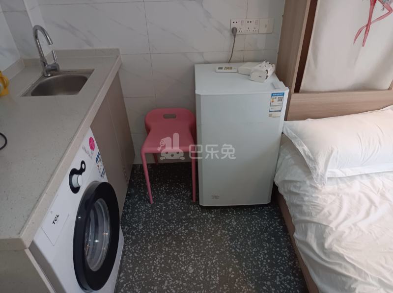 石厦东村215栋6421981卧室图6