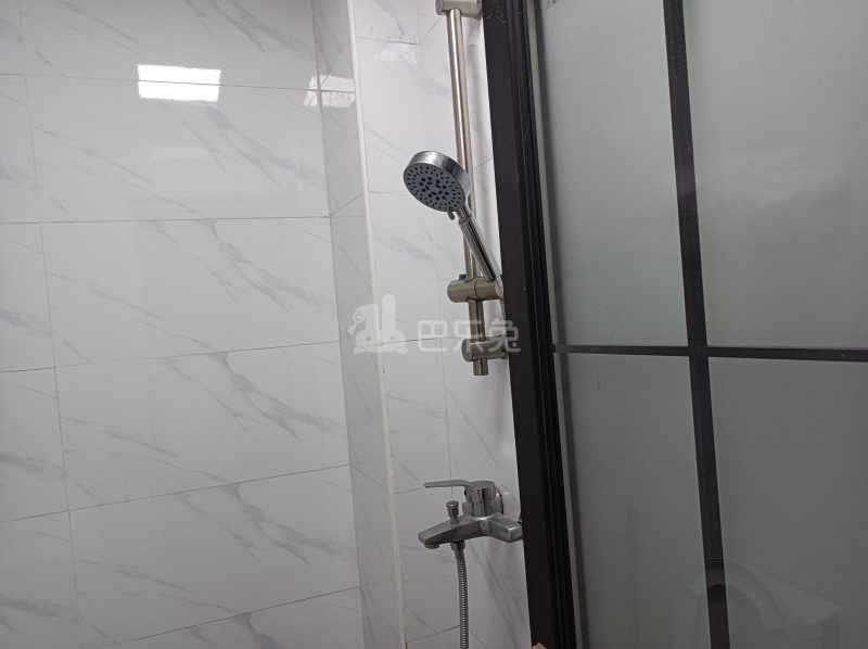 石厦东村215栋6421981卫生间图11