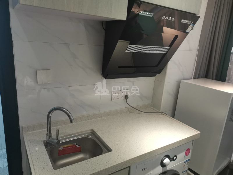 石厦东村215栋6421984厨房图3