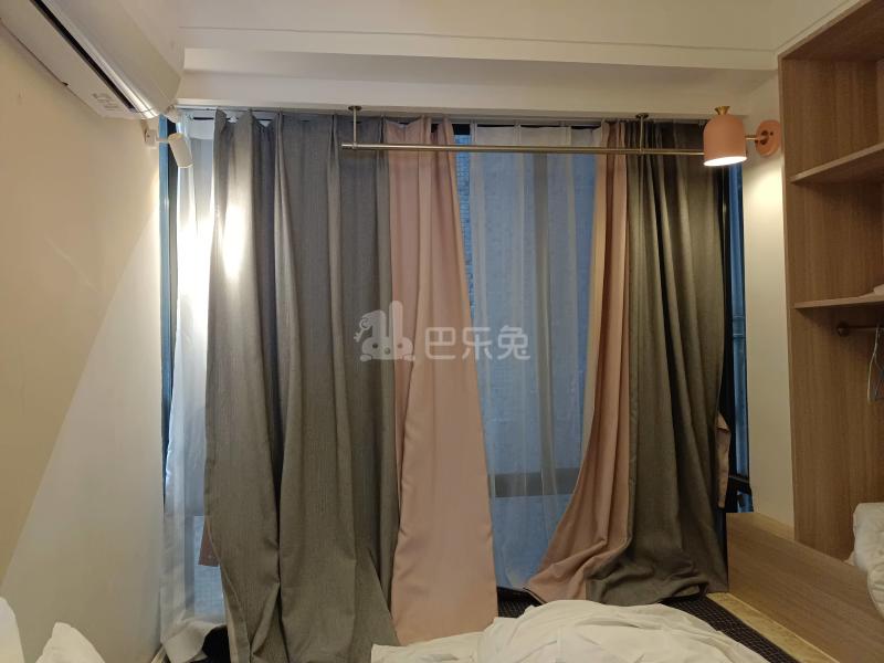 石厦东村215栋6421988卧室窗户图6