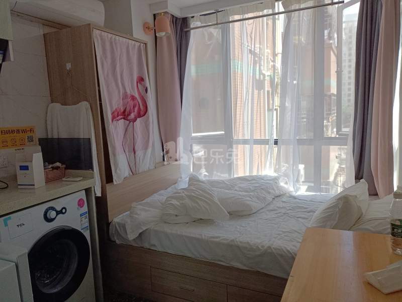 石厦东村215栋6421991卧室图0