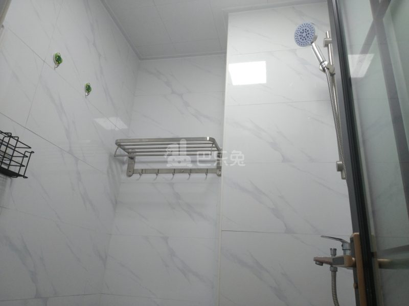 石厦东村215栋6421991卫生间图12