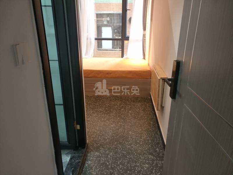 石厦东村215栋6422003卧室图2