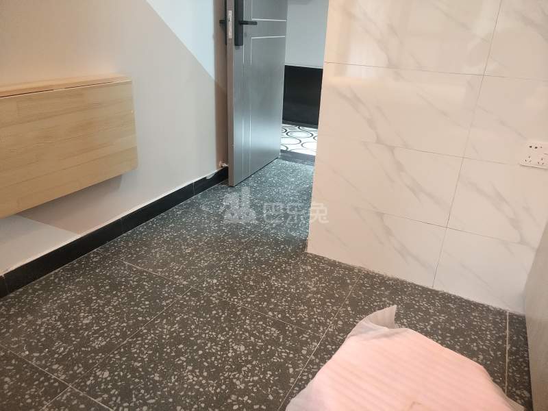 石厦东村215栋6422003卧室图1