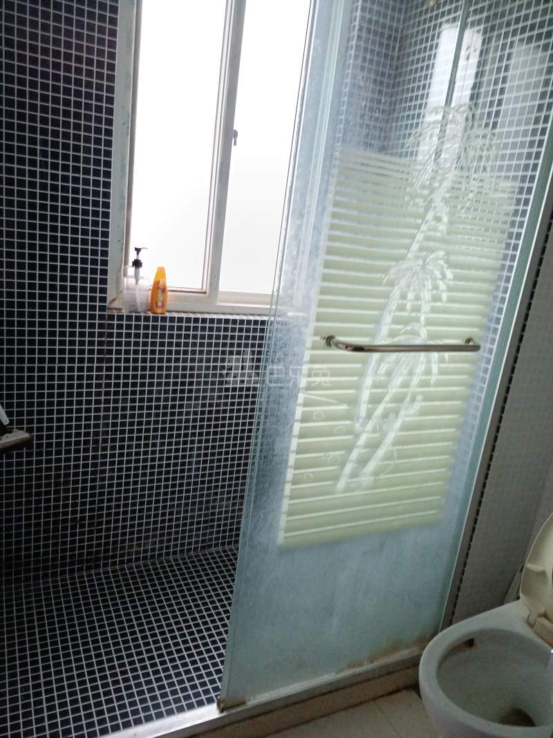 浦江东旭公寓东区6428824卫生间图18