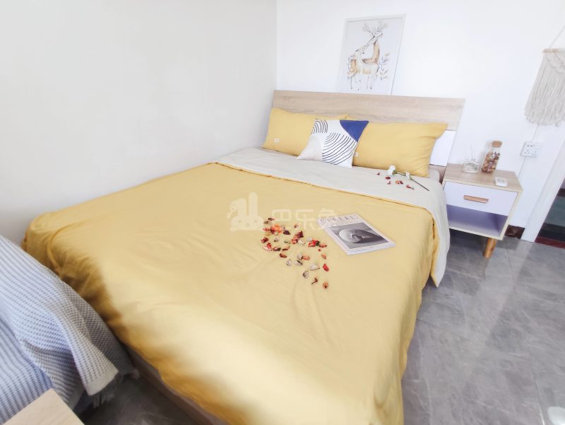 龙湖冠寓深圳塘坑地铁站店6446713卧室图1