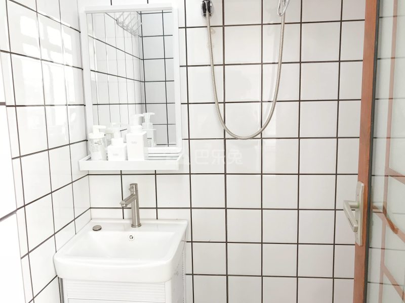 龙湖冠寓深圳塘坑地铁站店6446714周边环境图18