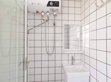 龙湖冠寓深圳塘坑地铁站店 1室0厅1卫