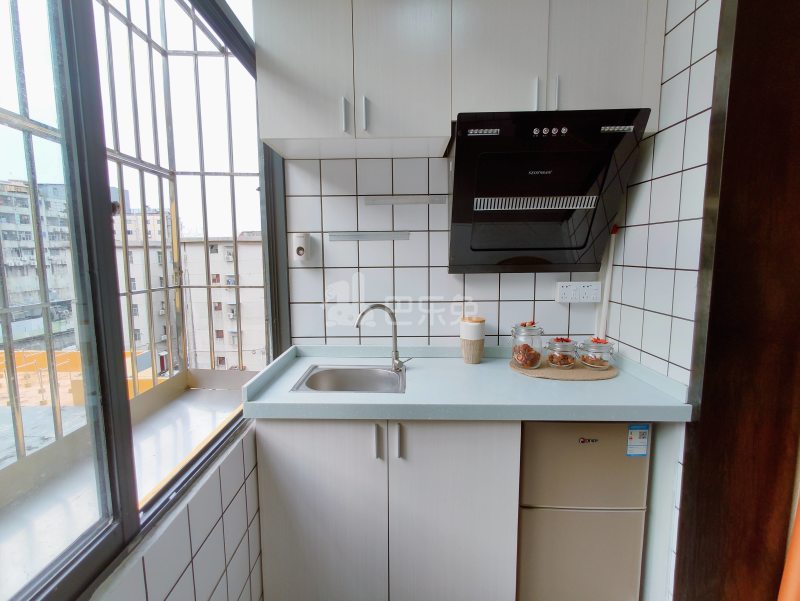 龙湖冠寓深圳塘坑地铁站店6446715周边环境图19