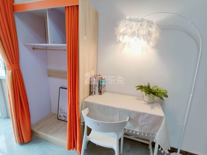 龙湖冠寓深圳塘坑地铁站店6446715周边环境图18