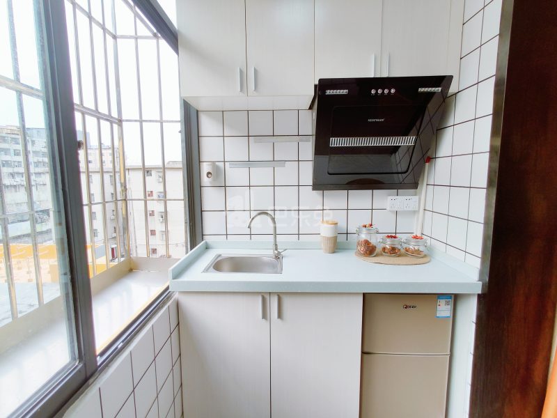 龙湖冠寓深圳塘坑地铁站店6446715周边环境图16