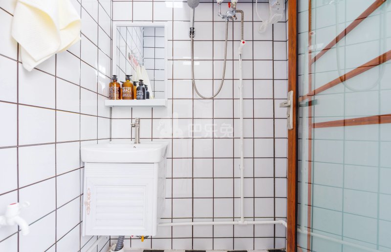 龙湖冠寓深圳塘坑地铁站店6446715周边环境图14