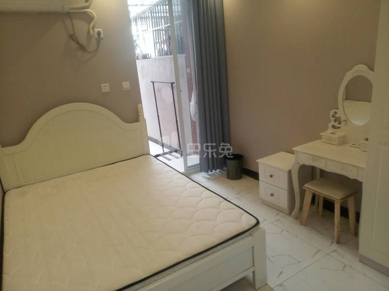 万源新城2、3期（南区）6453042卧室图0