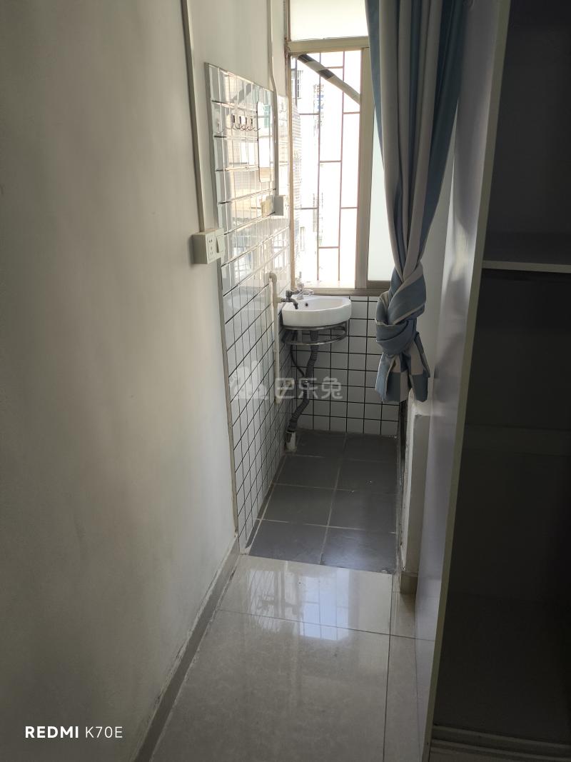 珠光苑6464804卧室窗户图5