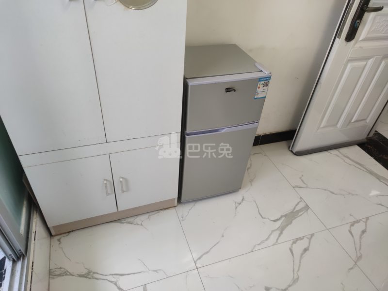 中侨商住楼6468848卧室图3