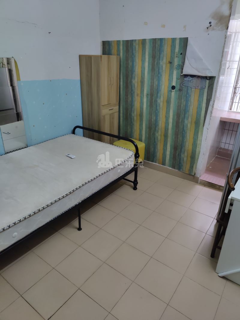 南山村6527905卧室图1