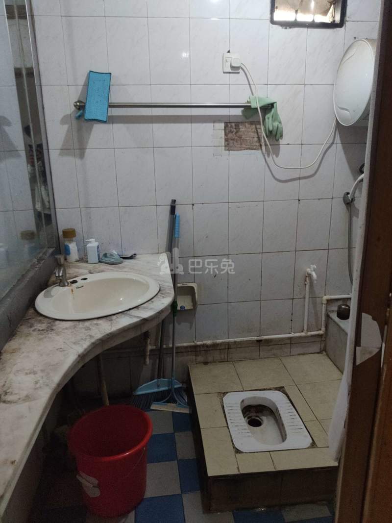 海王小区1526806卫生间图12