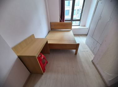 绿地海域苏河源 