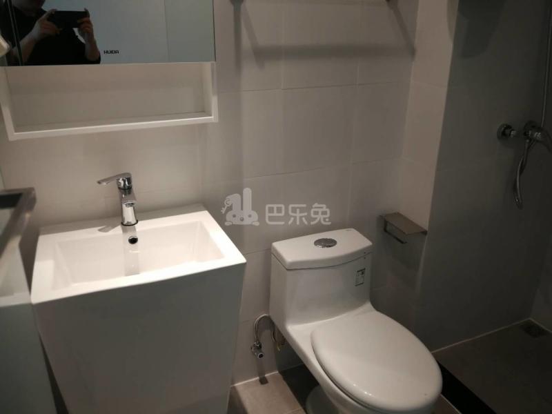 悦樘公寓大宁店6529175卫生间图4