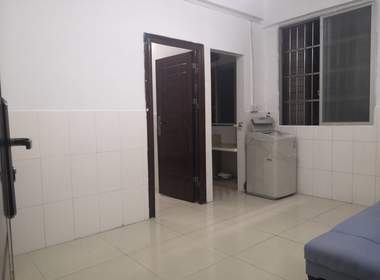 车陂祠前大街一巷7号 1室1厅1卫