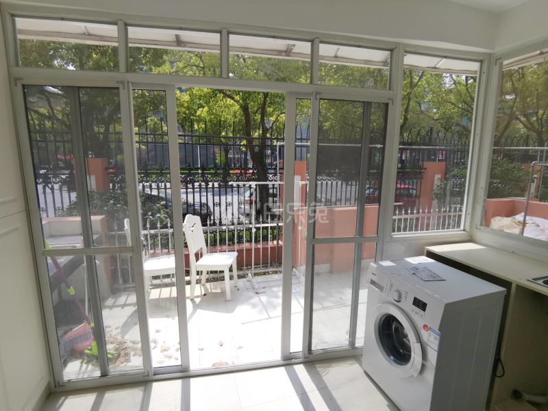 樱花路89弄小区6574776卧室图5