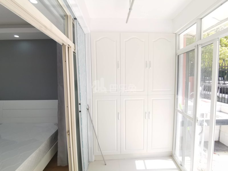 樱花路89弄小区6574776卧室图4