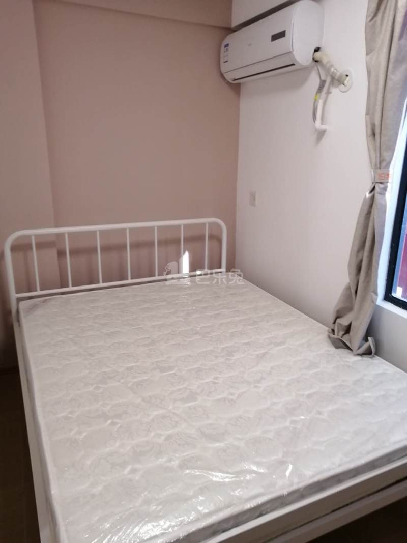 泊寓布吉大芬黄金公社6580893卧室图1