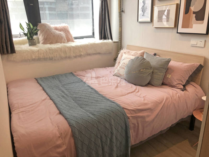 龙湖冠寓南京电子商务产业园店6616591卧室图5