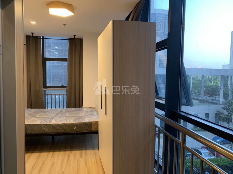 龙湖冠寓南京电子商务产业园店6616591卧室图4