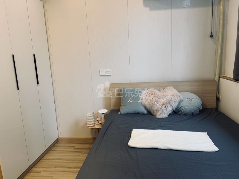 龙湖冠寓南京电子商务产业园店6616592周边环境图14