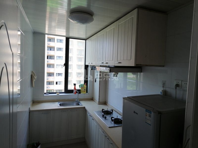 汇福家园泰和里6620361厨房图5