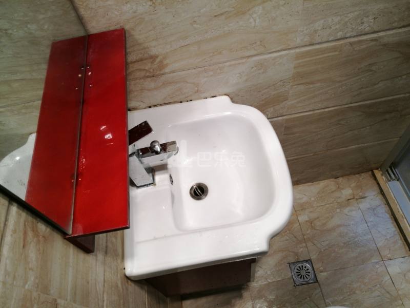 浦江东旭公寓东区662466卫生间图18