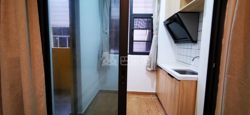 泊寓（平湖广场二店）6642453周边环境图9