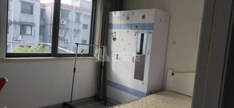 海联花苑（张虹路135弄）6664262卧室图2