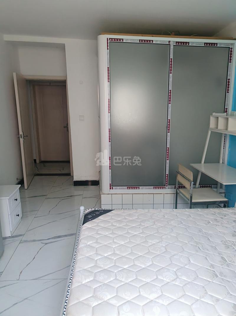 鑫峰苑6672109卧室图2