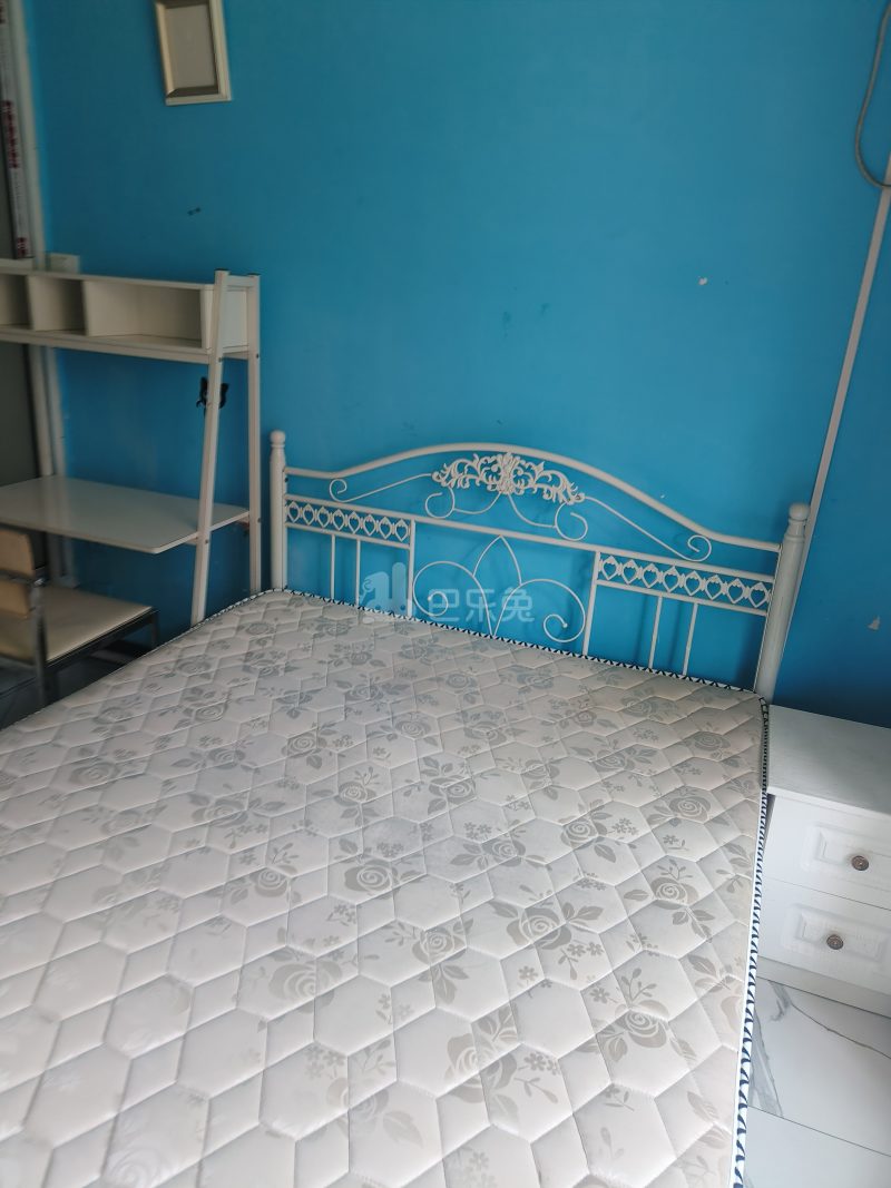 鑫峰苑6672109卧室图3